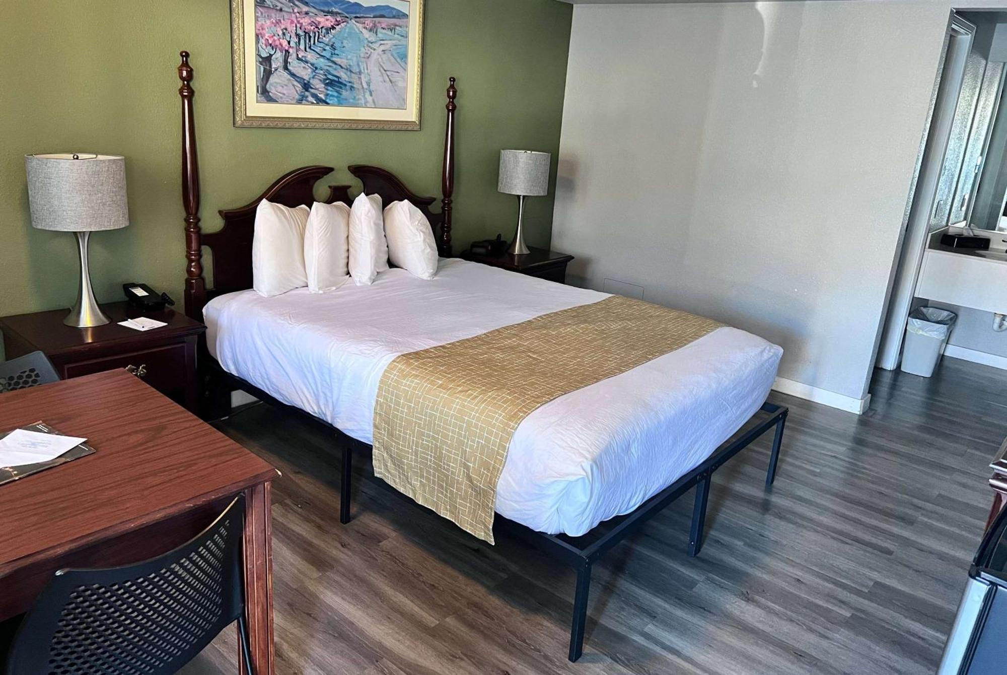 Travelodge By Wyndham Redding Ca Εξωτερικό φωτογραφία