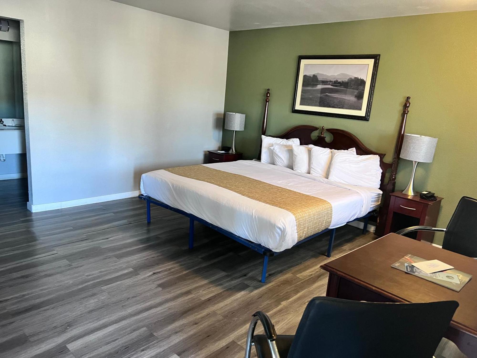 Travelodge By Wyndham Redding Ca Εξωτερικό φωτογραφία
