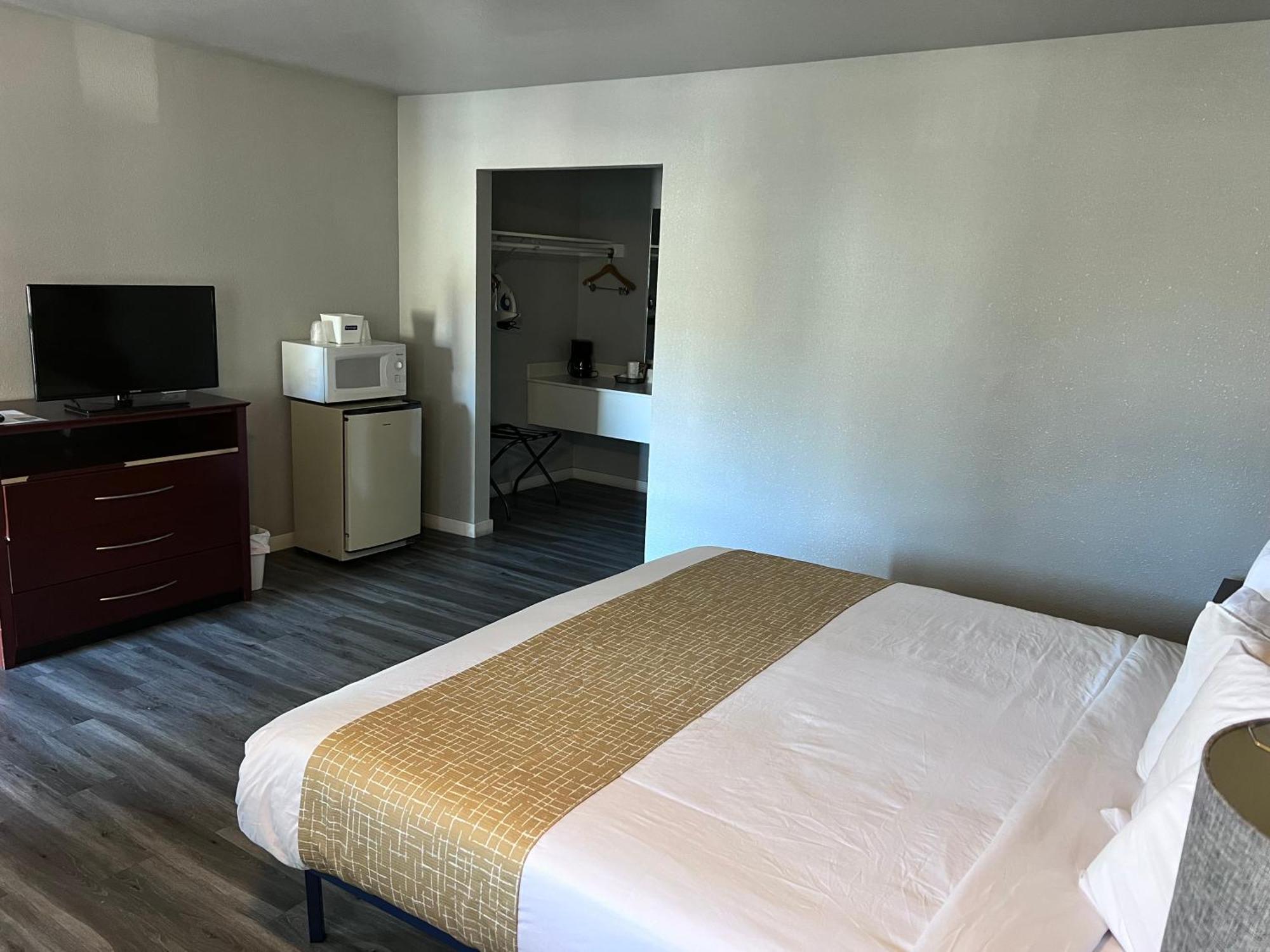 Travelodge By Wyndham Redding Ca Εξωτερικό φωτογραφία