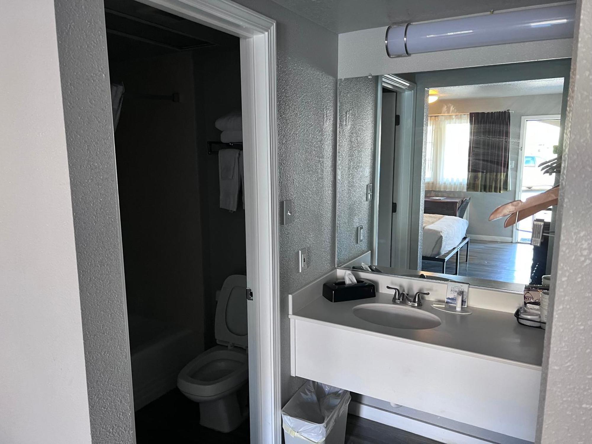 Travelodge By Wyndham Redding Ca Εξωτερικό φωτογραφία