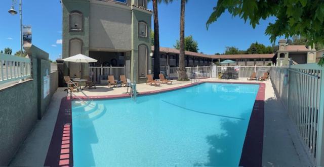 Travelodge By Wyndham Redding Ca Εξωτερικό φωτογραφία