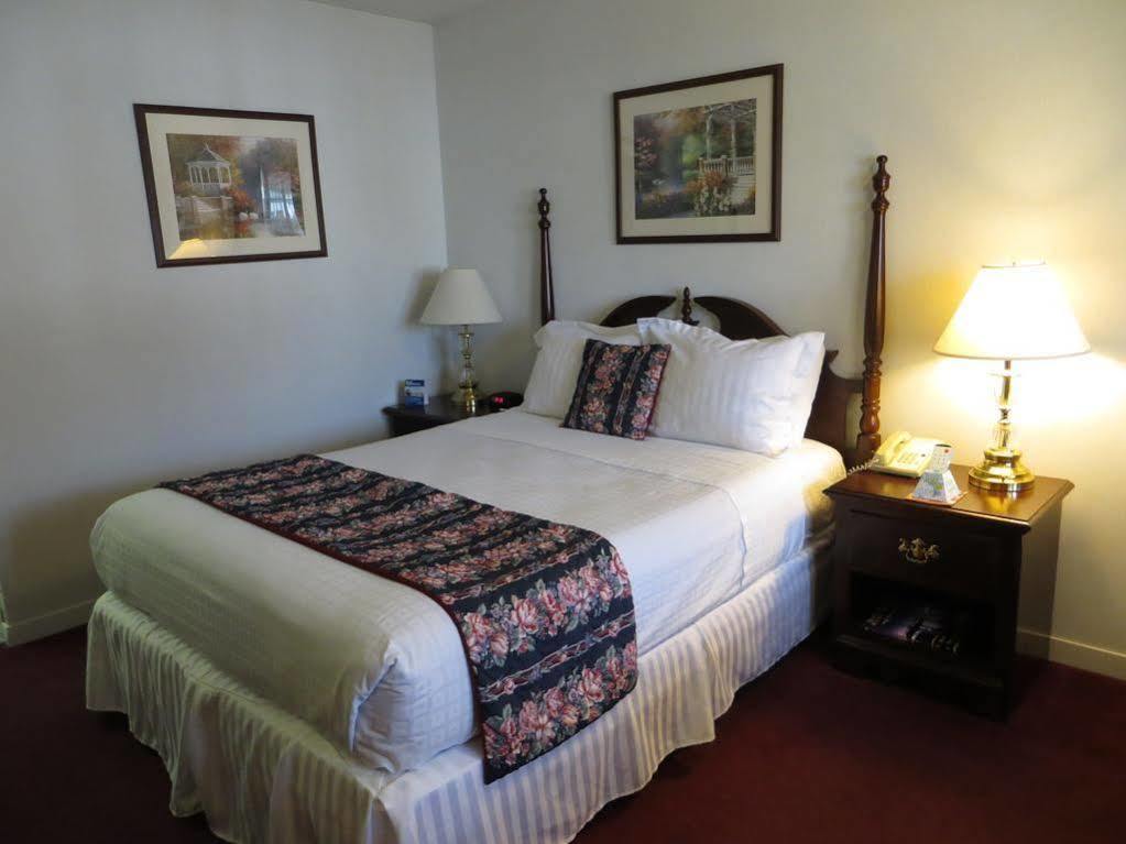 Travelodge By Wyndham Redding Ca Εξωτερικό φωτογραφία